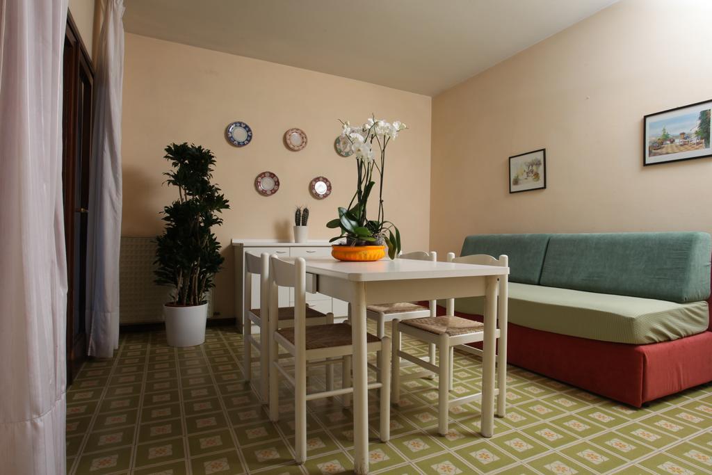 Appartamenti Casetto Bardolino Habitación foto